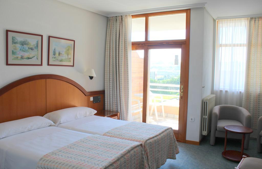 Residencia Miramar Hotel San Vicente De La Barquera Room photo
